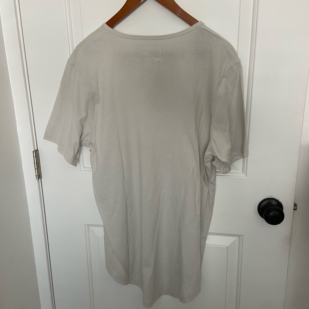 Bella Canvas Curved Hem Tee - Picture 4 of 5